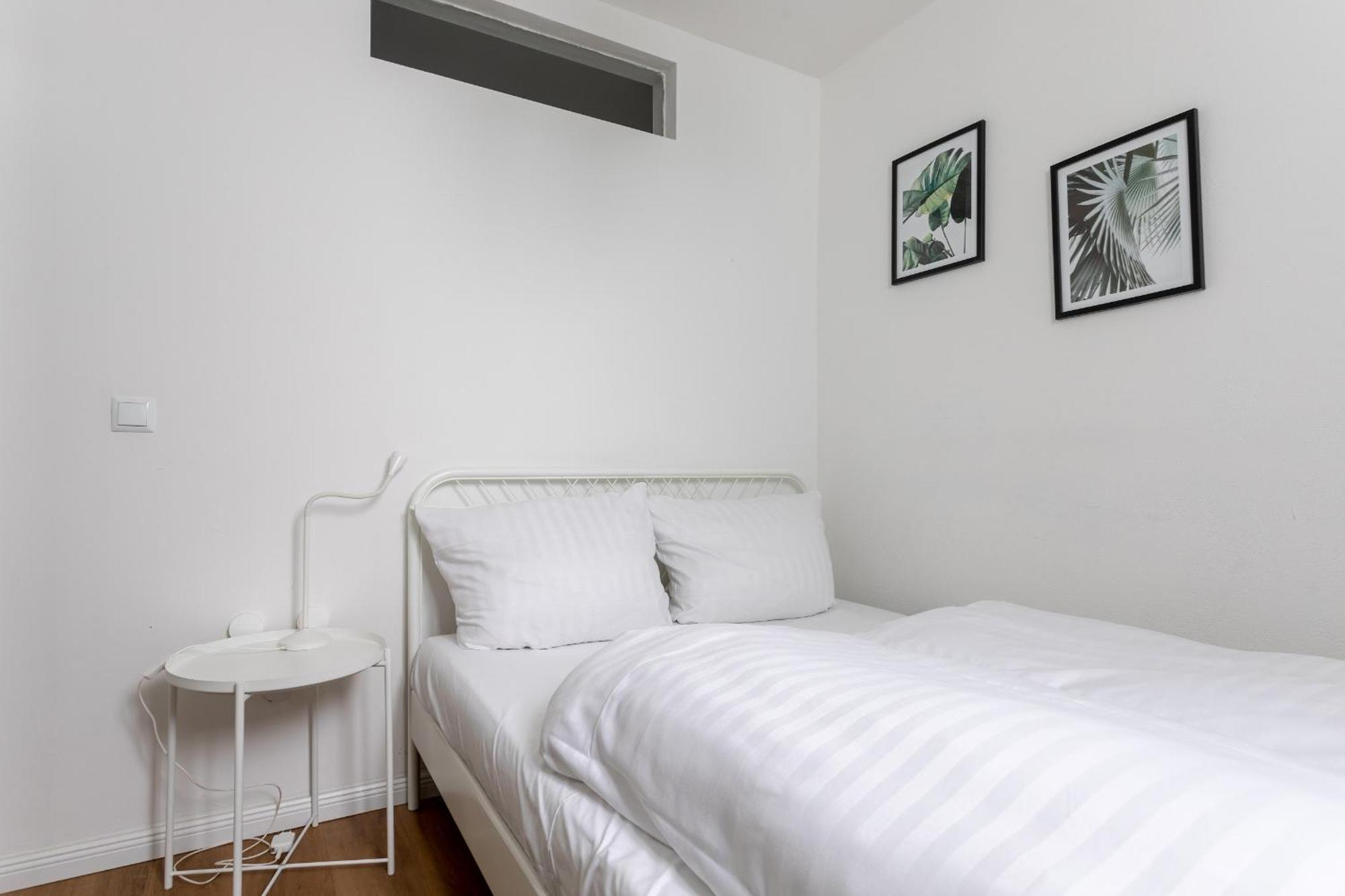 Global Living - Design Apartment I Central I Beamer I Kitchen I Terrace I Berlin Exterior photo